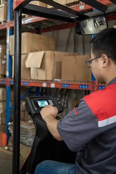 Electric Reach Truck 2.5T - CQD25RVF