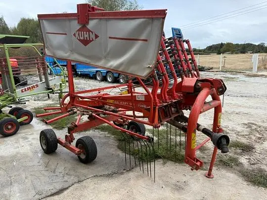 Rastrillo Kuhn GA 4321 GM