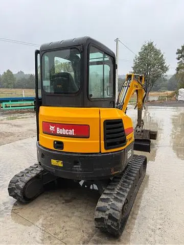 Miniexcavadora Bobcat E35