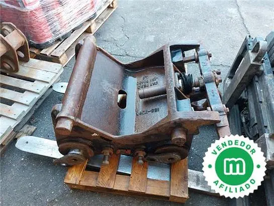 Caterpillar CW30 hydraulic quick coupler