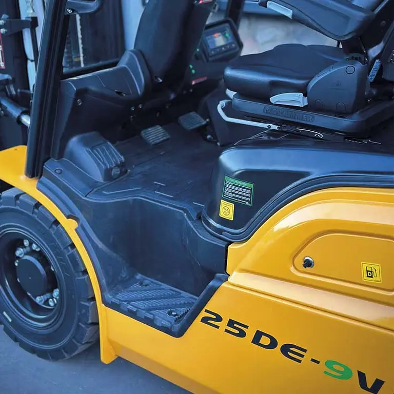 Carretilla elevadora diésel Hyundai 25DE-9V