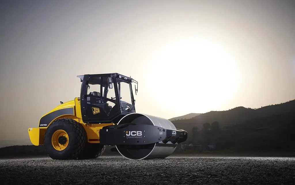 JCB VM75/166/200 vibratory soil compactor