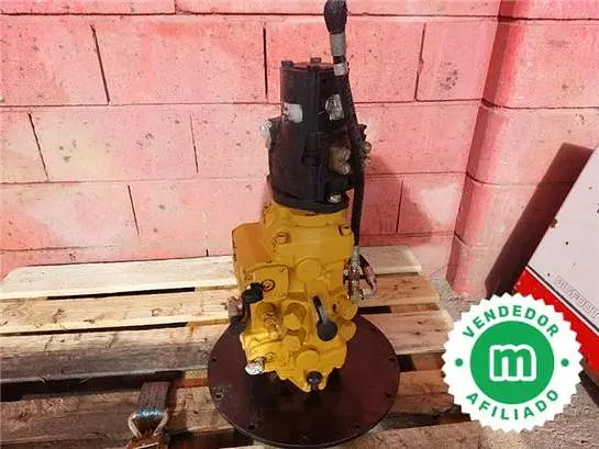 Caterpillar 226 216 mini hydraulic pumps