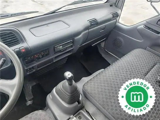 Isuzu NPR88 open box truck