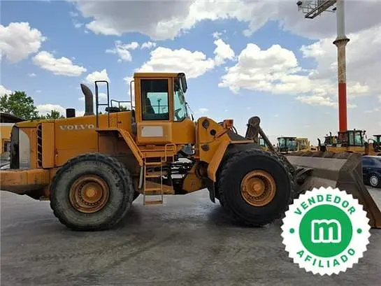 Volvo L180E loader