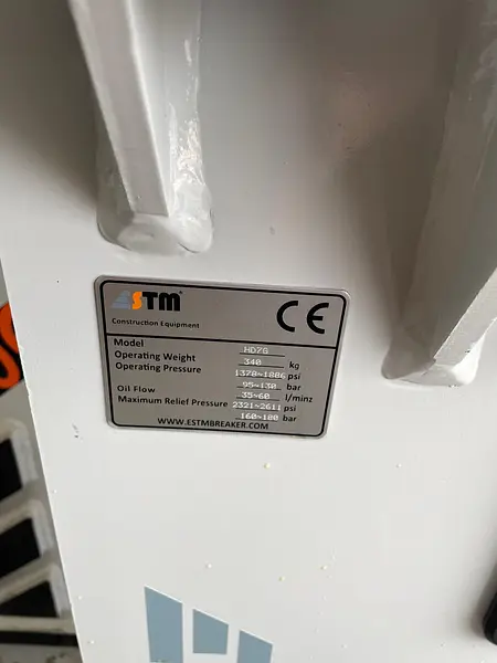 STM HD7G hydraulic hammer
