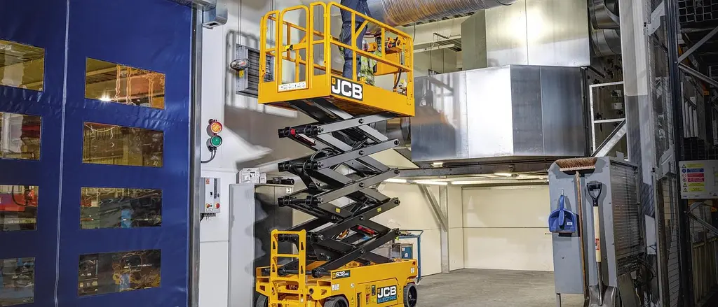 JCB S3246E Tijeras eléctricas
