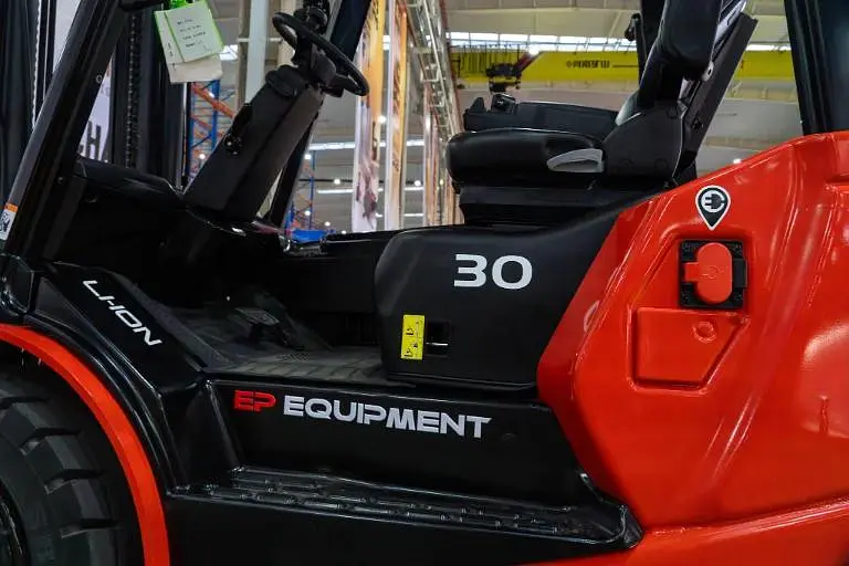4-wheel Li-ion Counterbalance Forklift 3.5T - EFL35-PRO