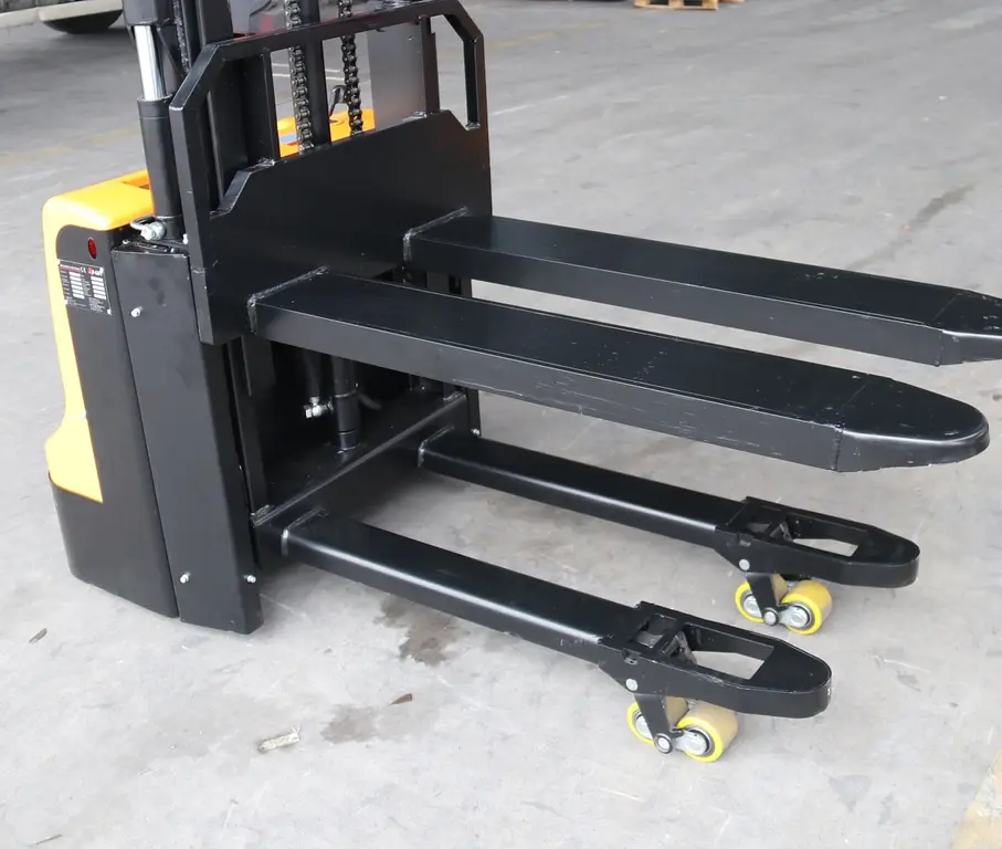 Electric stacker 1200Kg lifting base 2500mm