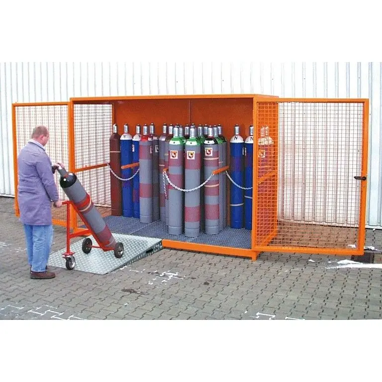 Gas cylinder storage container with grid floor