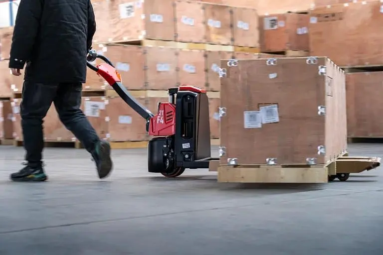 EP F4-201 Electric Pallet Truck 2.0T