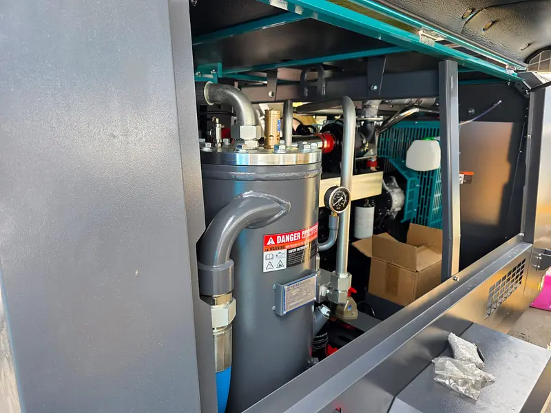 Compresor de aire rotativo de tornillo portátil Cummins diésel