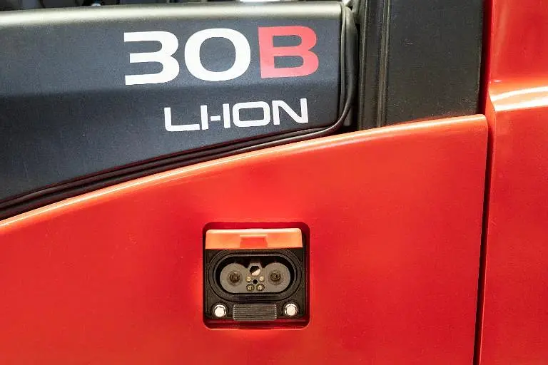 Li-ion Counterbalance Forklift 3.0T - EP EFL303S