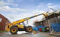 JCB 535-125 telescopic handler high visibility