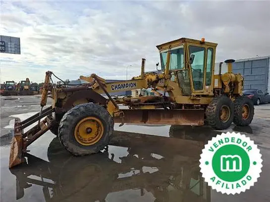 Champion G740 grader