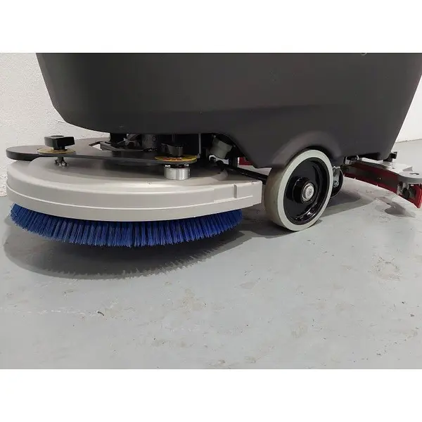 Scrubber dryer with driver 530mm brush