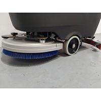 Scrubber dryer with driver 530mm brush