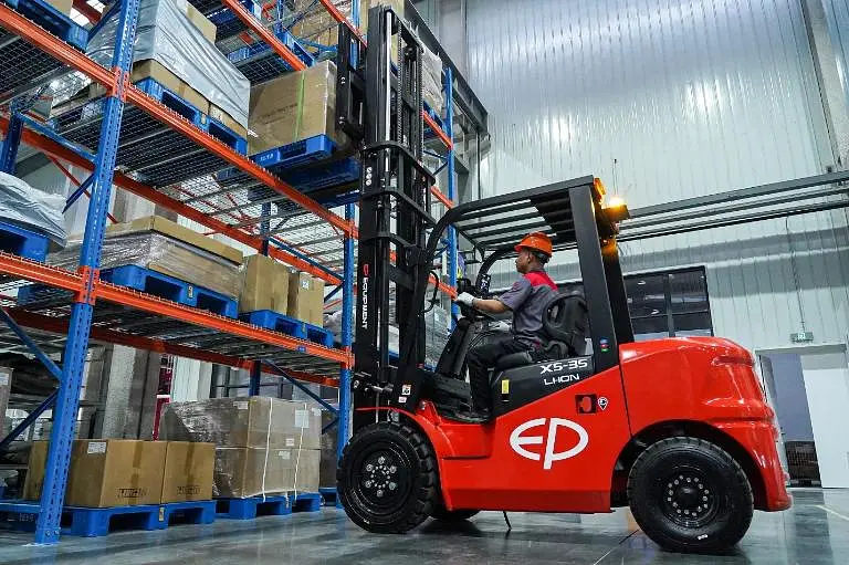 Electric Counterbalance Forklift Truck 3.8T - EP EFL382X5