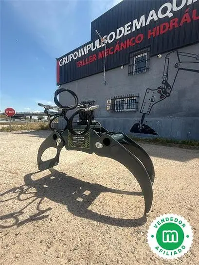 New hydraulic rotor forest grapples for mini excavators