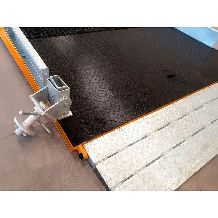 Loading ramp electric 12 ton. with battery platform