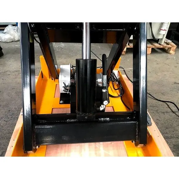 Electric scissor lift 1000kg with 990mm height