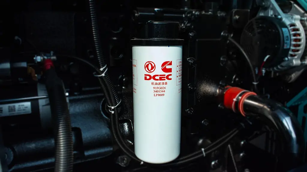 Compresor de aire de tornillo industrial de alta capacidad Cummins 6LTAA8.9