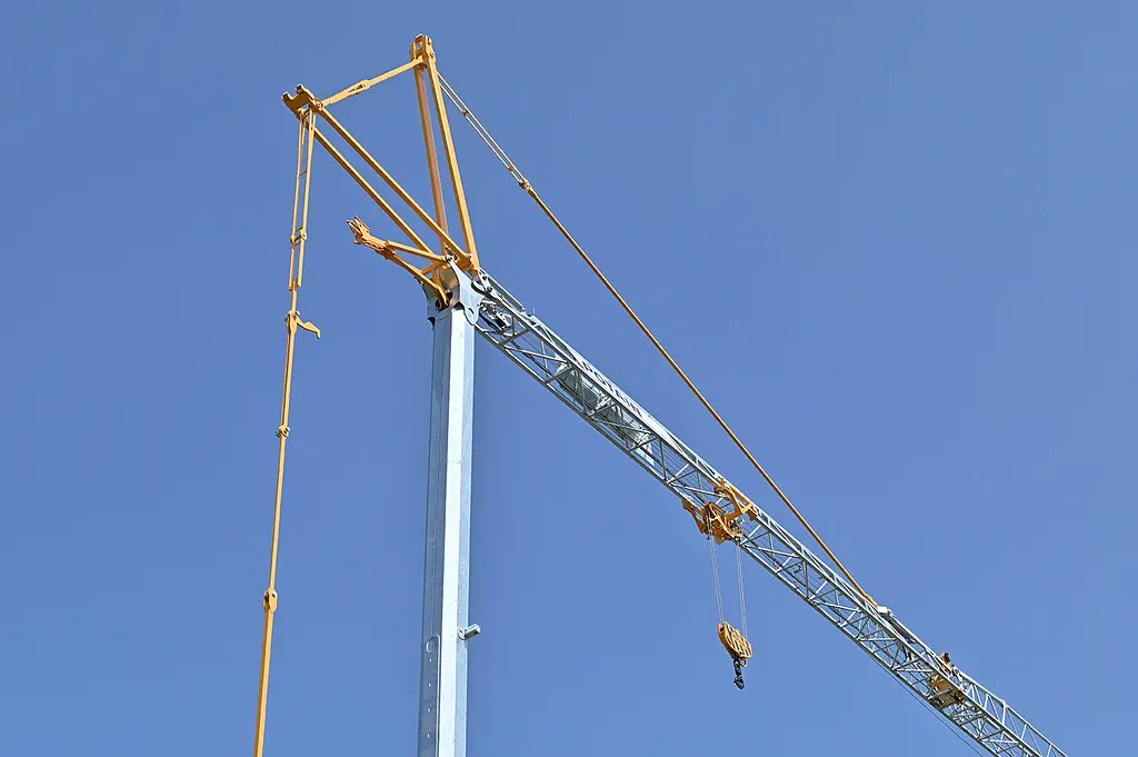 Potain Evy 30-23 4 t Self-Erecting Cranes