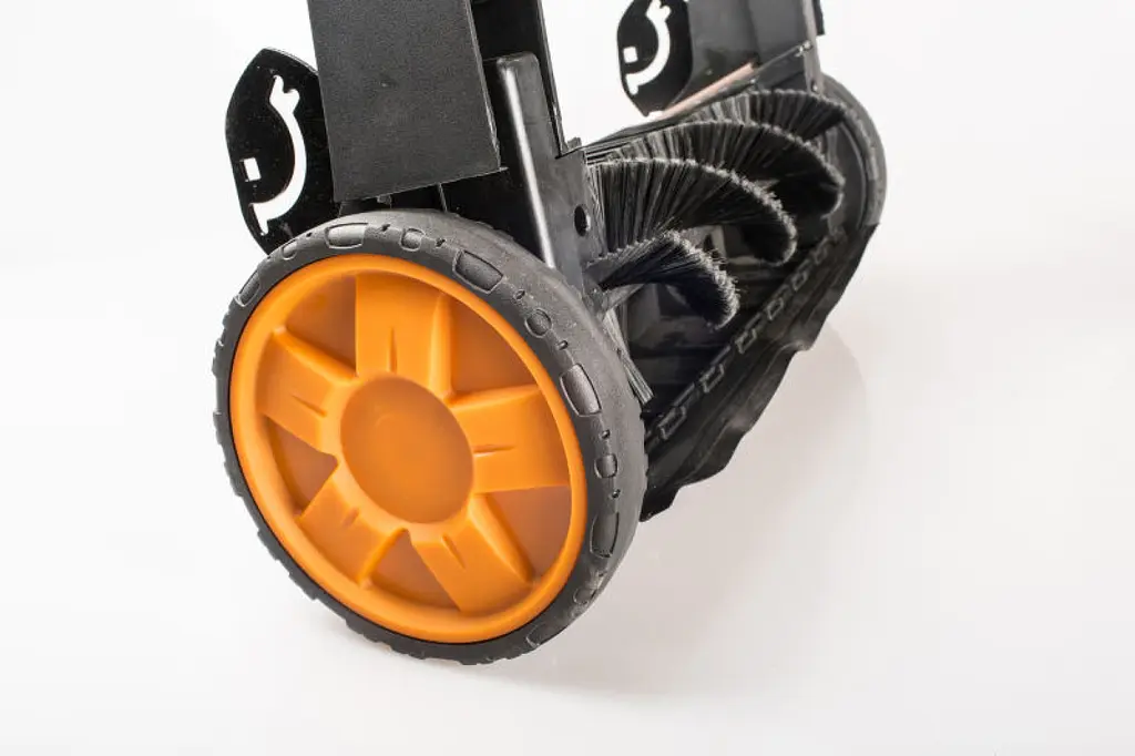 Hu-Lift Sweeper MS18