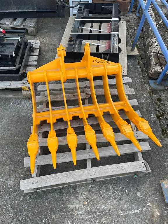 Rake Spade