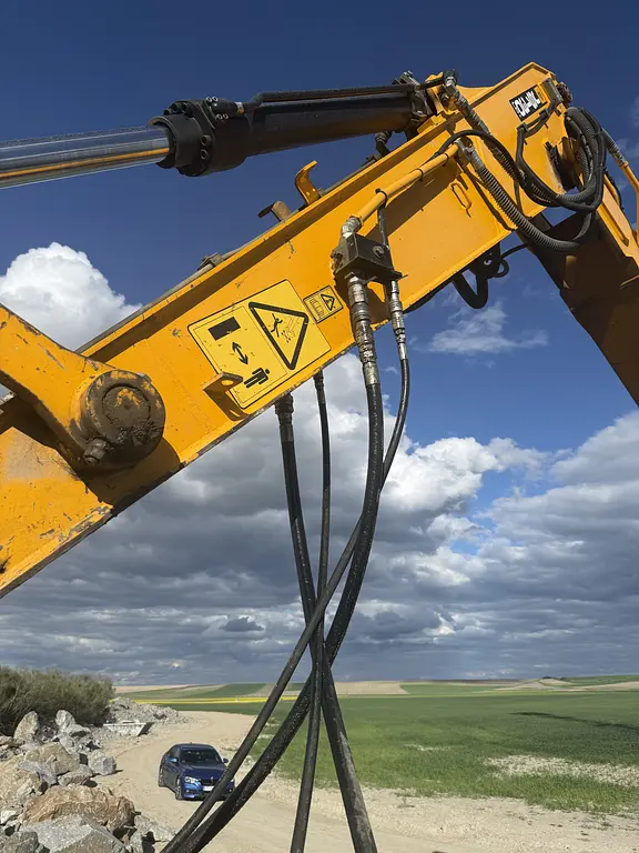 JCB JS130 LC+ Excavator