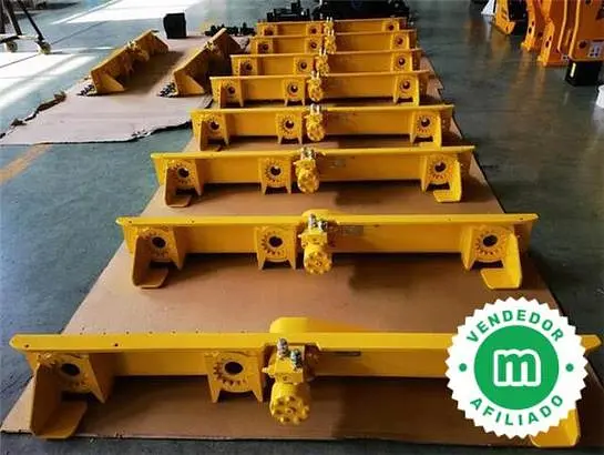 Hydraulic hedge trimmer for mini excavators