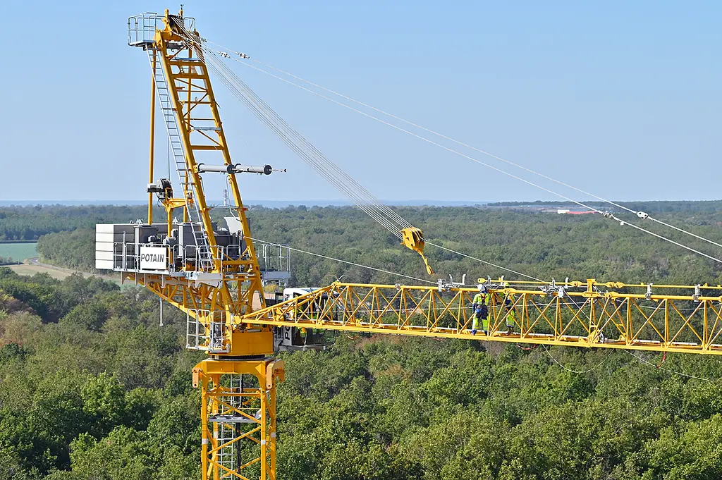 Potain MR 329 H16 Top-Slewing Cranes