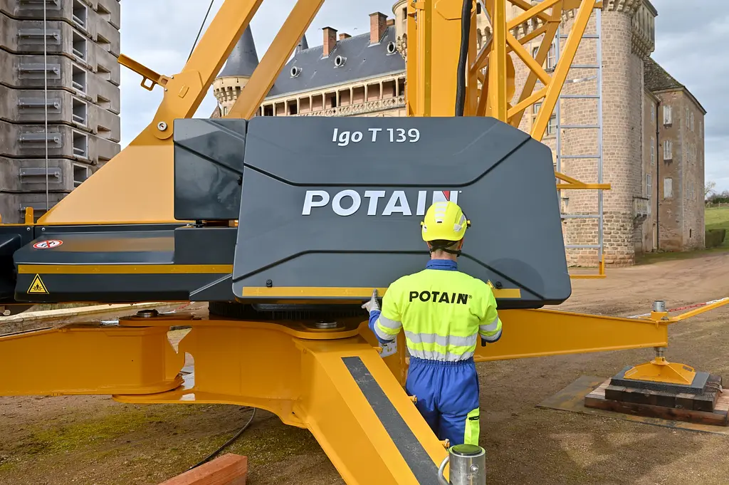 Potain Igo T 139 Self-Erecting Cranes