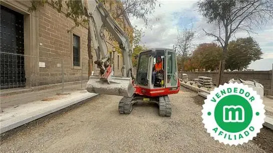 Excavadora mini Takeuchi TB 250
