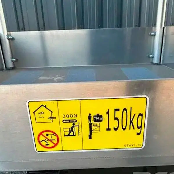 Plataforma Elevadora mástil vertical 10,4m-136kg (batería)