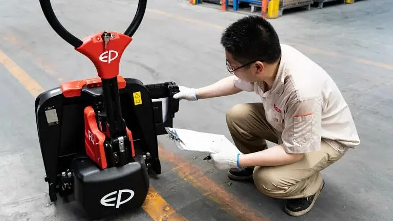 Electric Pallet Truck 1.5T - F4