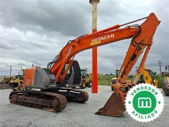 Excavadora Hitachi ZX225USLC-3