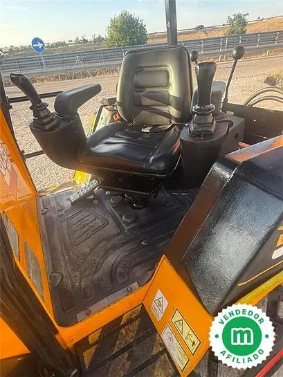 JCB 1CX mini backhoe loader