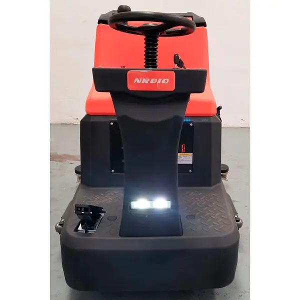 Fregadora Industrial con Conductor Subido 810mm Diam. Cepillo