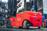 4-wheel Li-ion Counterbalance Forklift 2.0T - EFL201