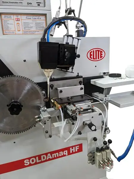 Máquina de soldadura y desoldadura Elite SOLDAmaq HF para sierras circulares TCT