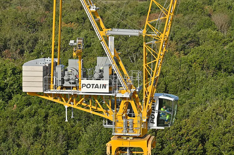Potain MR 329 H16 Top-Slewing Cranes