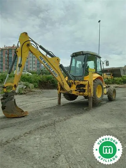 Retro cargadora mixta New Holland LB95 2007