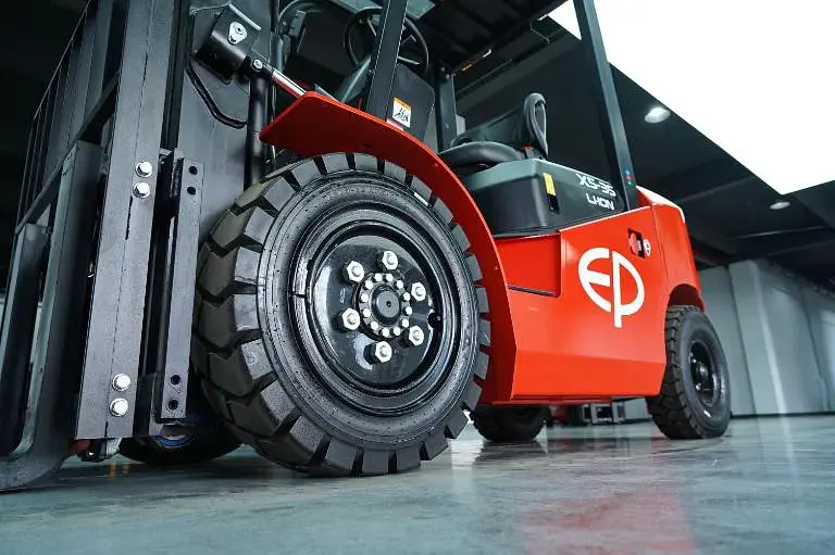 Electric Counterbalance Forklift Truck 3.0T - EP EFX5-301