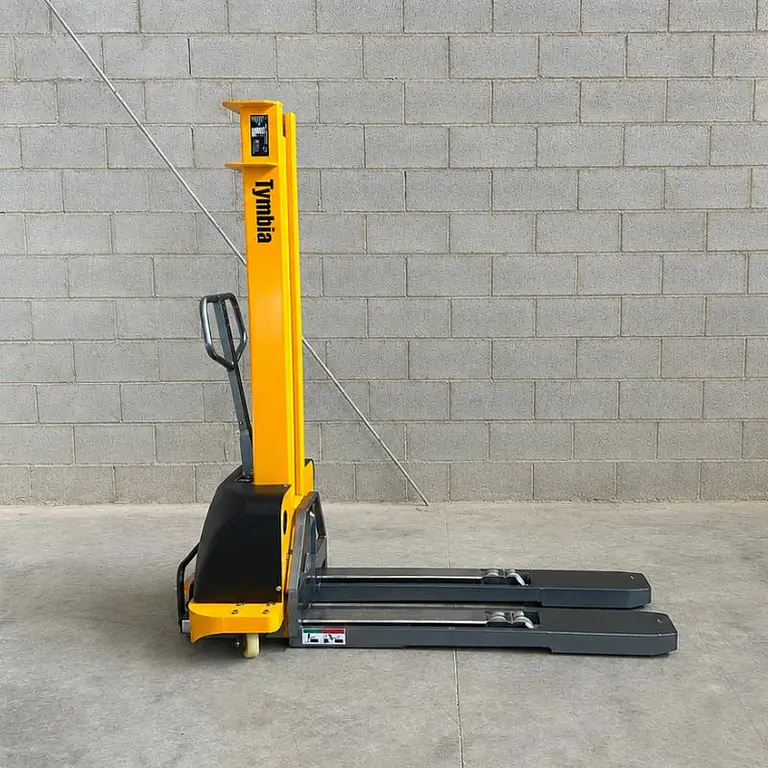 Self-supporting stacker 1000kg to 1300mm