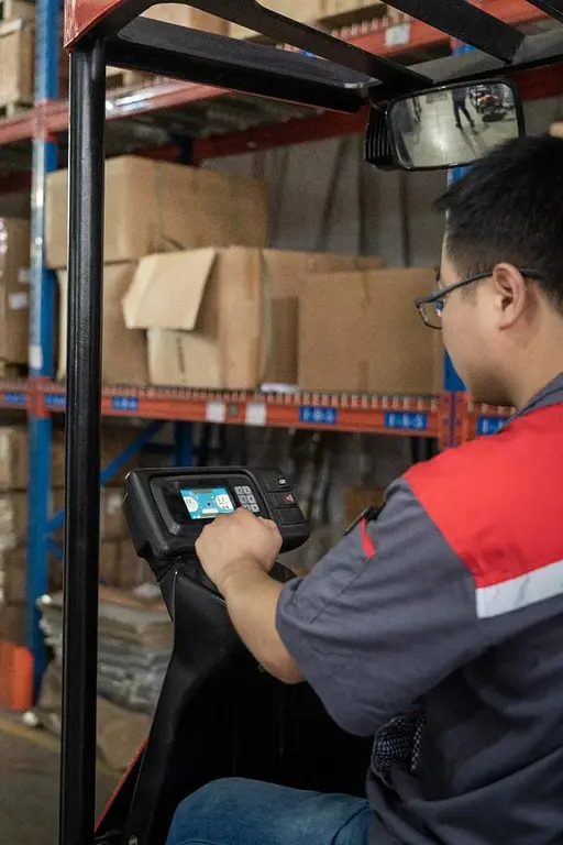 Electric Reach Truck 2.5T - EP CQD25RV