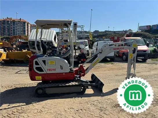 Excavadora mini Takeuchi TB216
