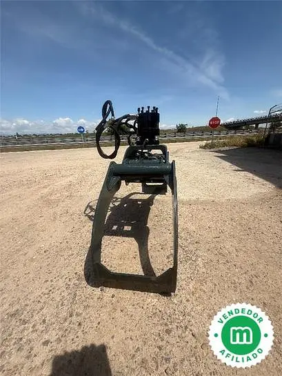 Nuevas pinzas forestales con rotor hidráulico para miniexcavadoras