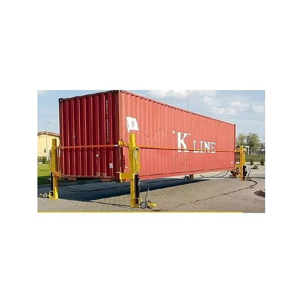 Hydraulic elevators for 32 ton containers