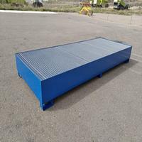 Painted steel tub with 3 in-line tanks, 1200L
